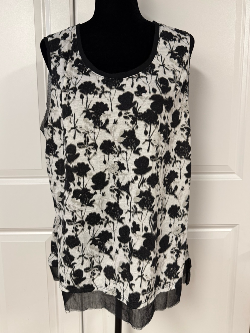 Simply Vera Vera Wang Floral Sleeveless Top